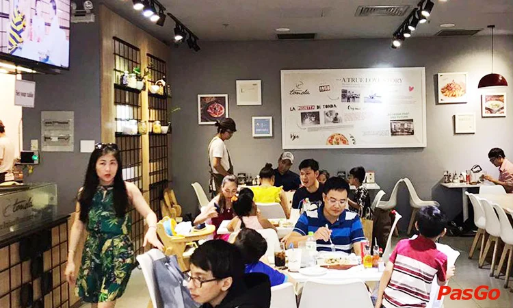 nha-hang-pizza-tonda-vincom-thao-dien-11