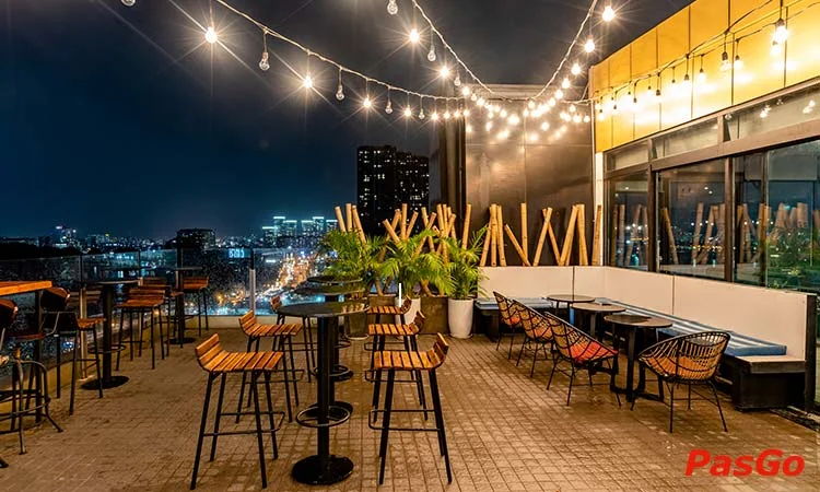 propeller-rooftop-&-bar-bay-hotel-11