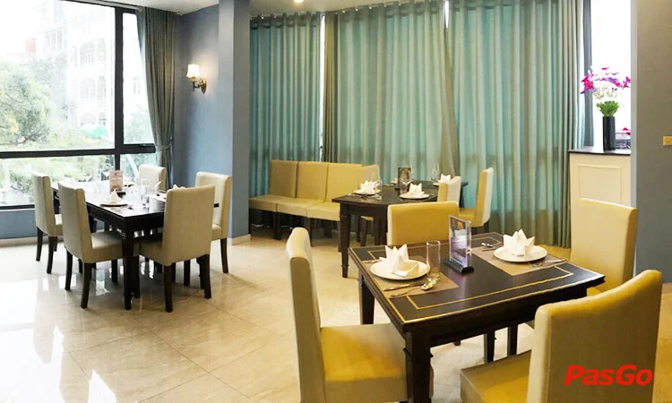 nha-hang-qt-premium-to-hien-thanh-slide-11