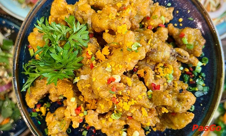 Nhà hàng Quán Nhậu Tự Do Nguyễn Hữu Thọ Mồi bén, bia ngon, không gian chất 11