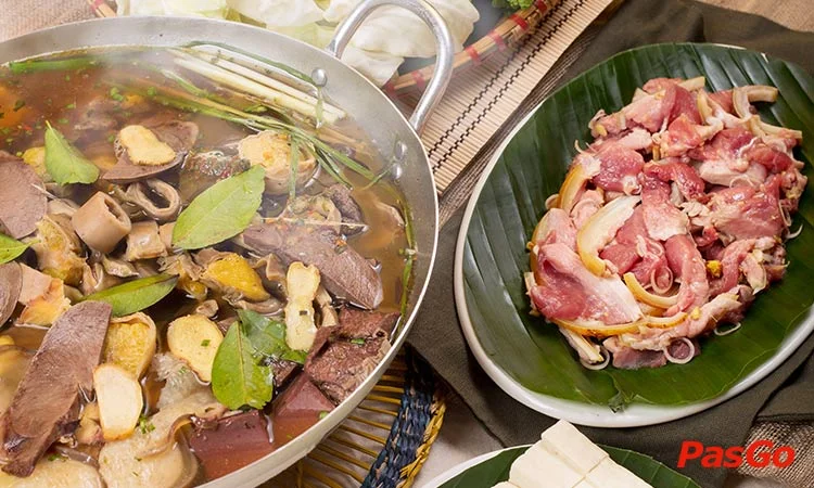 nha-hang-quanh-6-nguyen-phong-sac-8