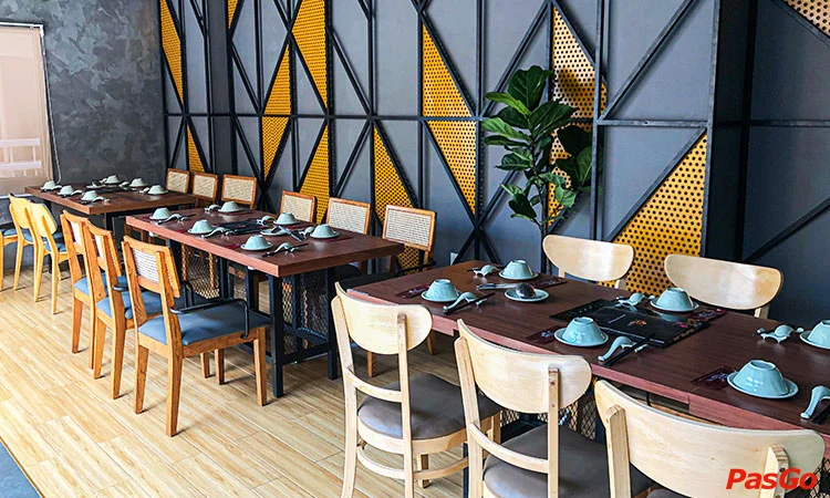 nha-hang-rakuen-hotpot-le-van-sy-10