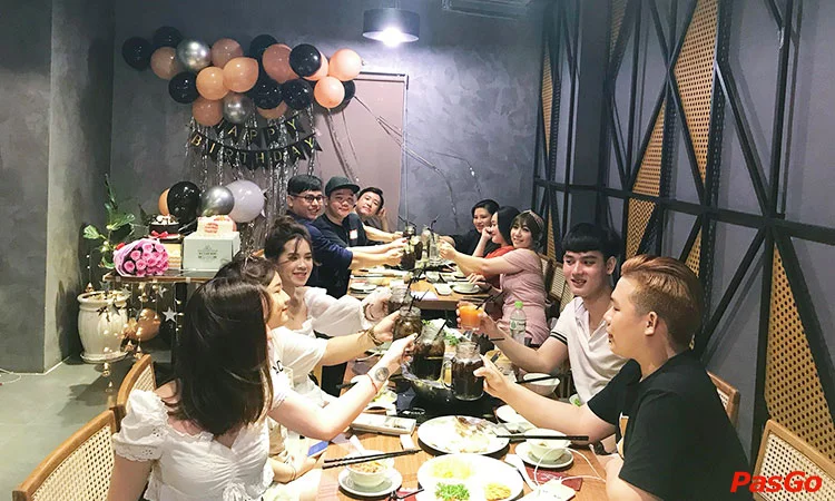 nha-hang-rakuen-hotpot-le-van-sy-11