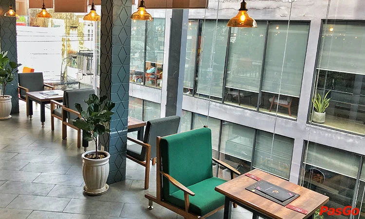 nha-hang-rakuen-hotpot-le-van-sy-12