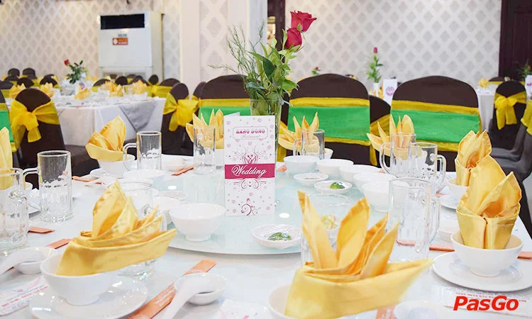 nha-hang-rang-dong-cach-mang-thang-8-12