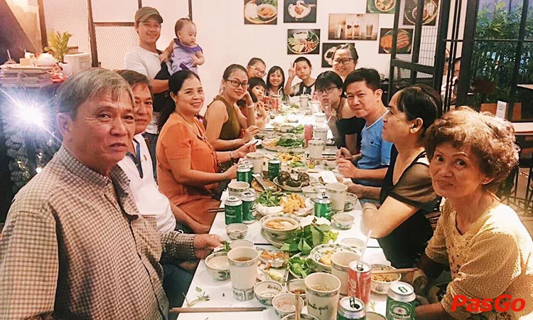 nha-hang-rau-kinh-gioi-pham-hong-thai-12