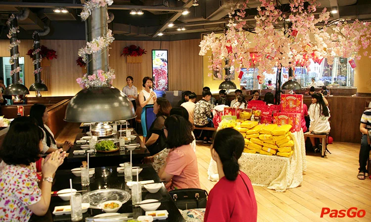 nha-hang-roll-garden-landmark-81-10