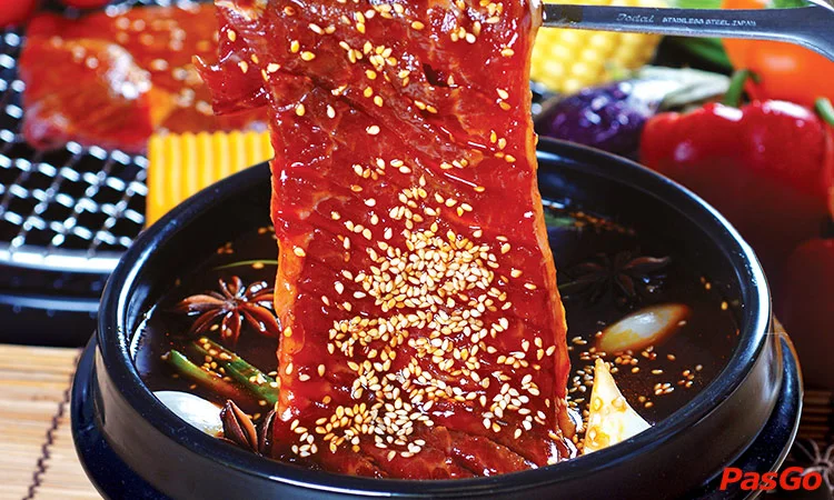 nha-hang-roll-garden-landmark-81-3