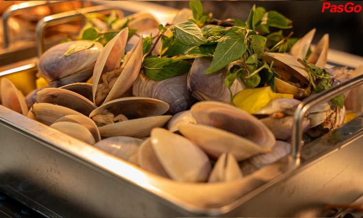 nha-hang-royal-buffet-8