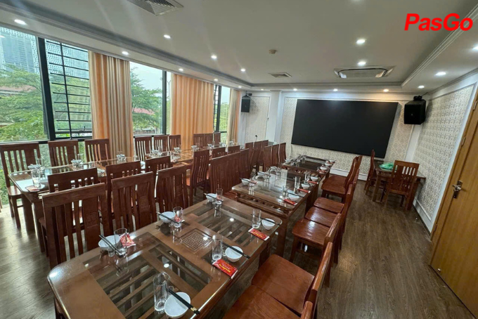 nha-hang-rung-va-bien-2