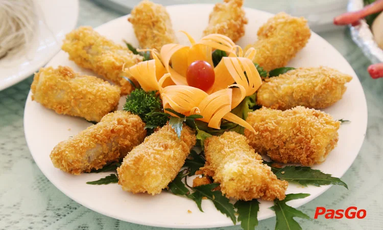 nha-hang-sen-dam-tri-2-dang-thai-mai-tay-ho-3