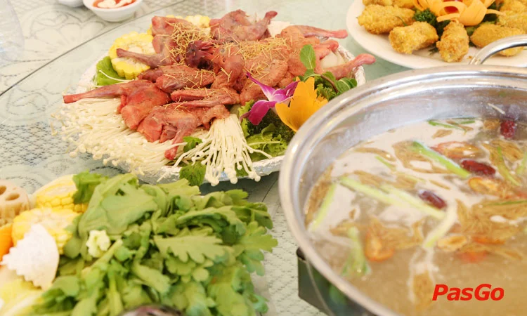 nha-hang-sen-dam-tri-2-dang-thai-mai-tay-ho-5