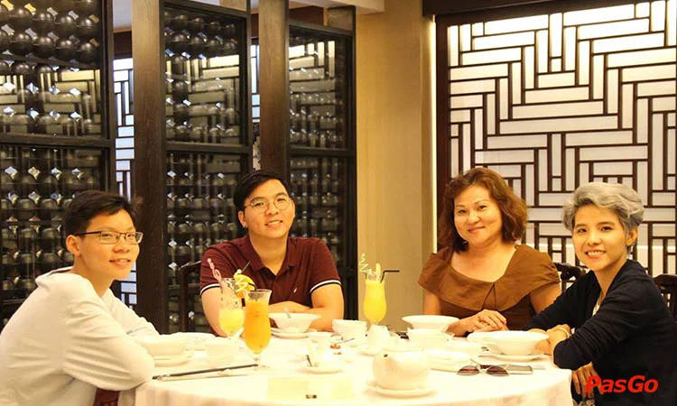 nha-hang-shang-palace-ly-tu-trong-12