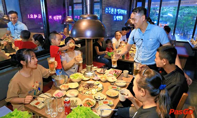 nha-hang-shin-bbq-huynh-thuc-khang-buffet-lau-nuong-10