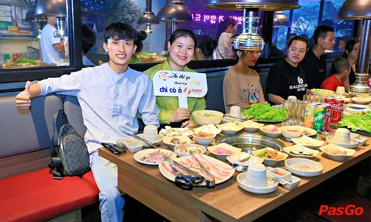 nha-hang-shin-bbq-huynh-thuc-khang-buffet-lau-nuong-12