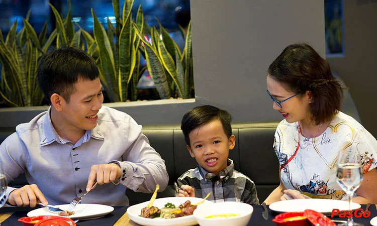 nha-hang-shp-gourmet-truong-dinh-11