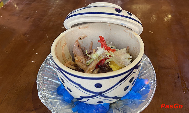 nha-hang-sik-dak-fook-an-duoc-phuc-vuon-bia-san-thuong-12