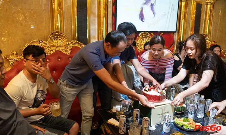 nha-hang-sik-dak-fook-karaoke-central-99-2