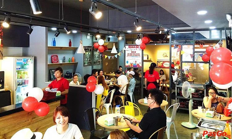 nha-hang-sinjeon-tokbokki-jung-dayul-pham-van-nghi-12