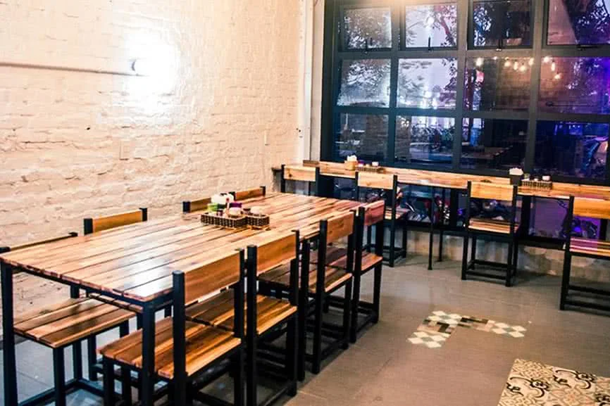 nha-hang-smile-restaurant-khong-gian-2a