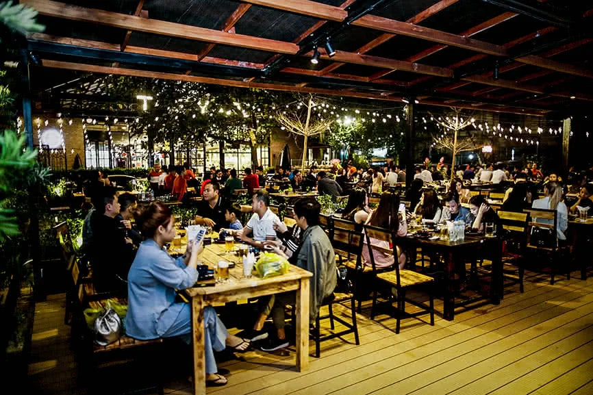 nha-hang-soho-garden-slide-2