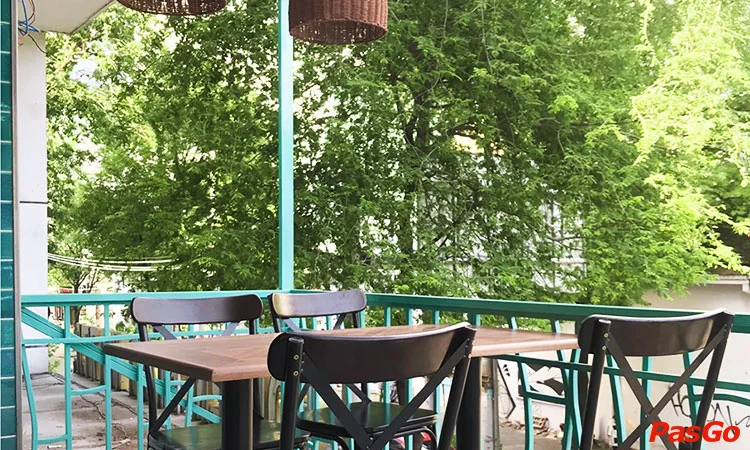 nha-hang-soi-615-le-thanh-ton-12