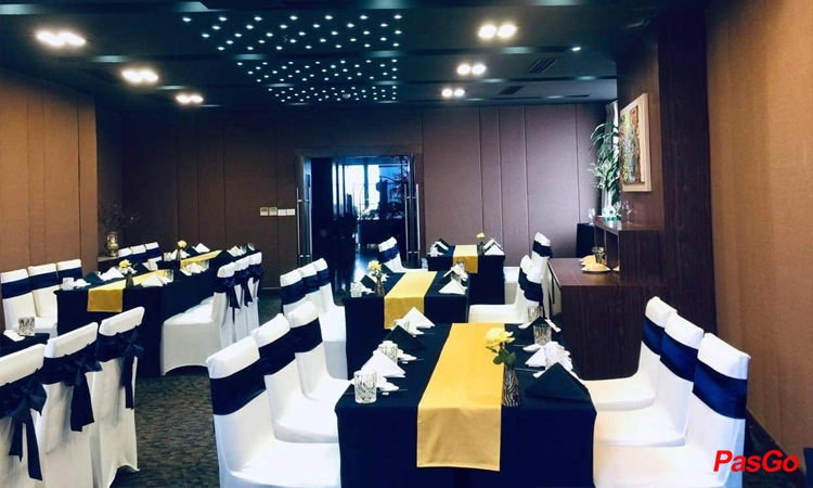 Nhà Hàng Sông Hồng 10