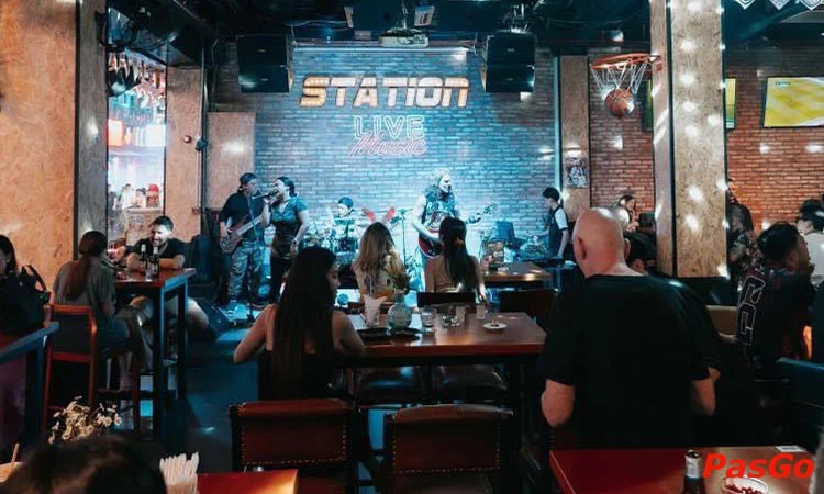 Nhà hàng Station Sport Bar Bùi Viện Âm nhạc đỉnh cao & món Âu đặc sắc  6