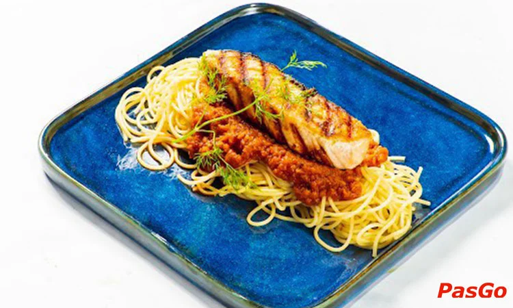 Nhà hàng Station Sport Bar Bùi Viện Âm nhạc đỉnh cao & món Âu đặc sắc 11