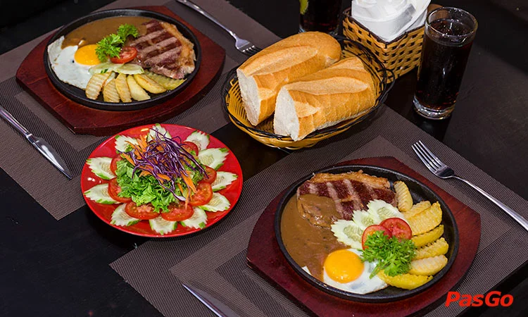 nha-hang-steak-way-discovery-complex-cau-giay-10