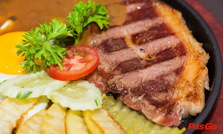 nha-hang-steak-way-mipec-long-bien-1