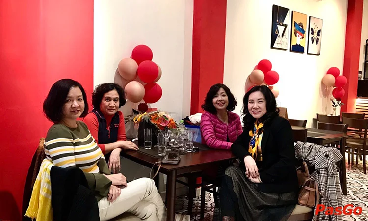 Nhà hàng Stirling Steaks Phan Xích Long Chuyên Steak và món Âu hấp dẫn 11