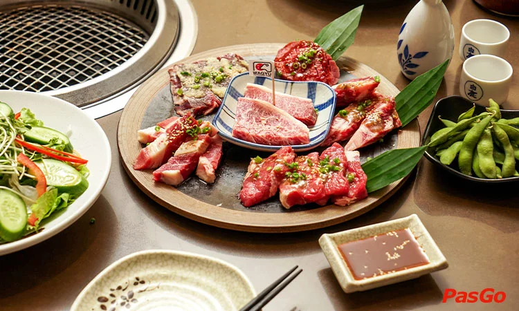 sumo-bbq-huynh-thuc-khang-slide-3