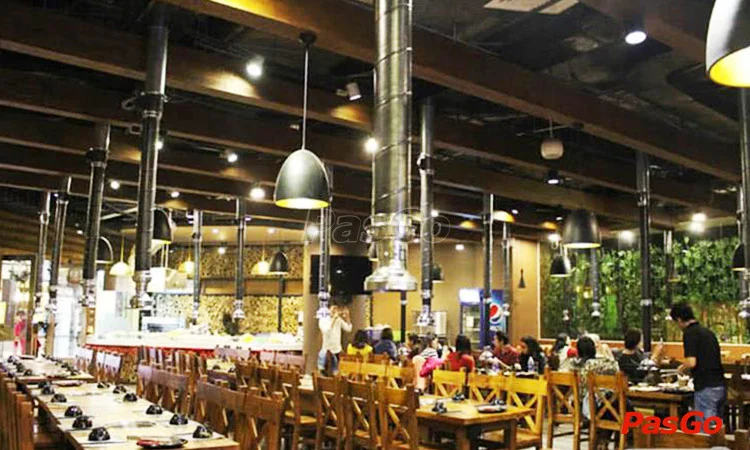 nha-hang-suon-no1-royal-city-slide-11