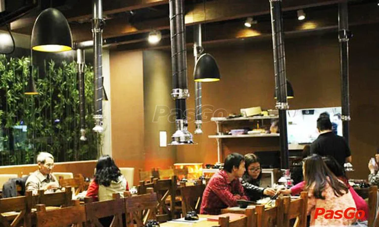 nha-hang-suon-no1-royal-city-slide-12