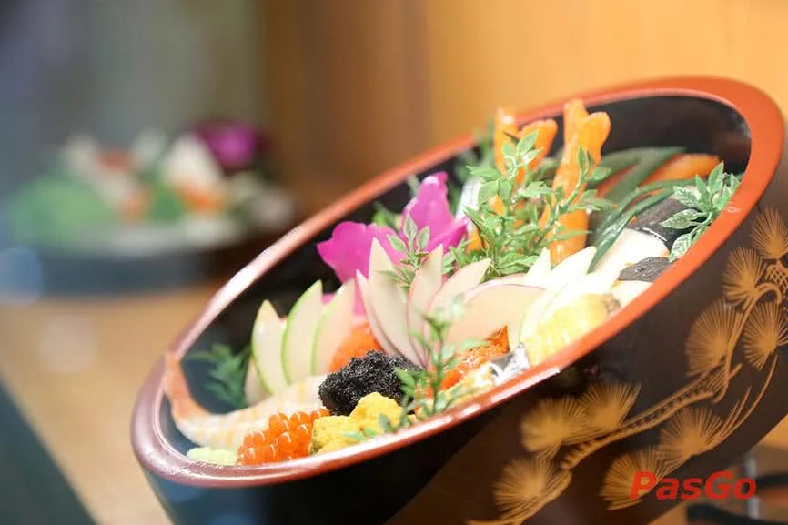 nha-hang-sushi-kei-mipec-tay-son-slide-2