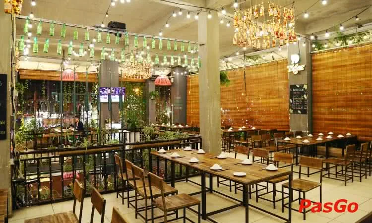 nha-hang-t-beer-club-duong-lang-slide-10