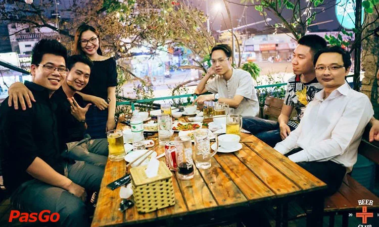 nha-hang-t-beer-club-ngoc-khanh-slide-12