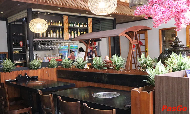 Nhà hàng Taiyo Sushi & BBQ Hoàng Văn Thụ Gọi món Nhật bản & Nướng tại bàn 11