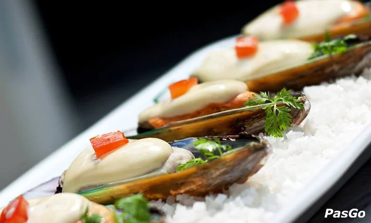 nha-hang-tajmasago-castle-quan-7-slide-2