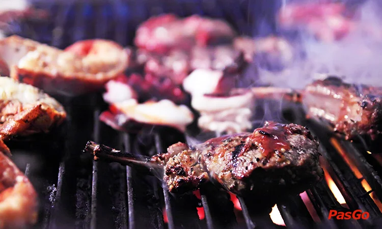 nha-hang-tajmasago-castle-quan-7-slide-7