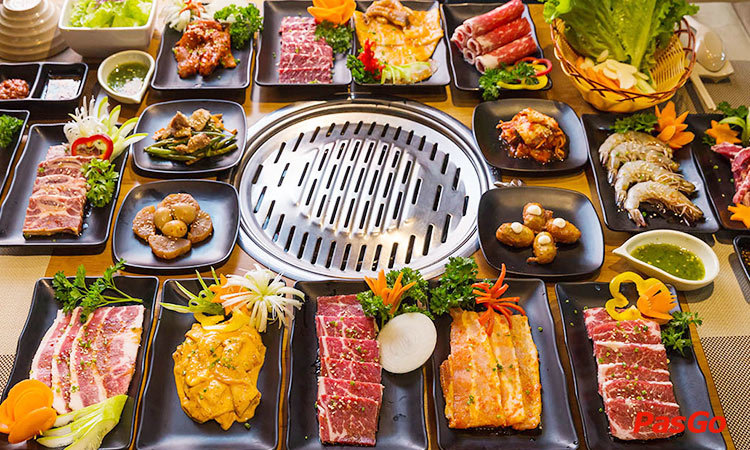 nha-hang-taka-bbq-ga-ran-him-lam-riverside-1