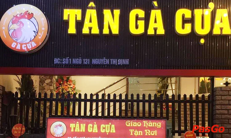 nha-hang-tan-ga-cua-nguyen-thi-dinh-slide-9