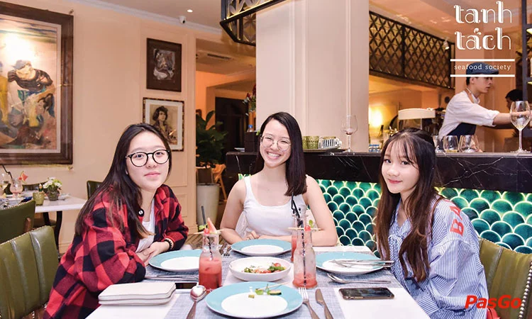 nha-hang-tanh-tach-seafood-society-yet-kieu-10