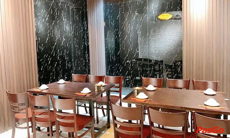 nha-hang-tay-vuong-quan-linh-dam-12