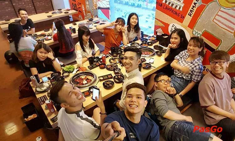 nha-hang-thai-bbq-le-van-luong-slide-12