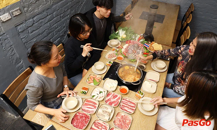 nha-hang-thai-deli-buffet-lau-thai-hai-san-quan-hoa-12