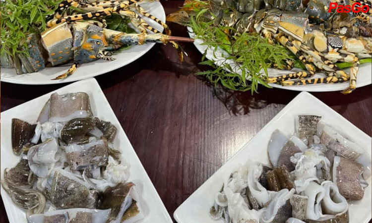 nha-hang-thang-coi-19