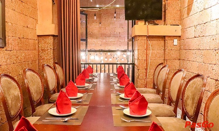 anchor-wine-boutique-and-restaurant-le-loi-9