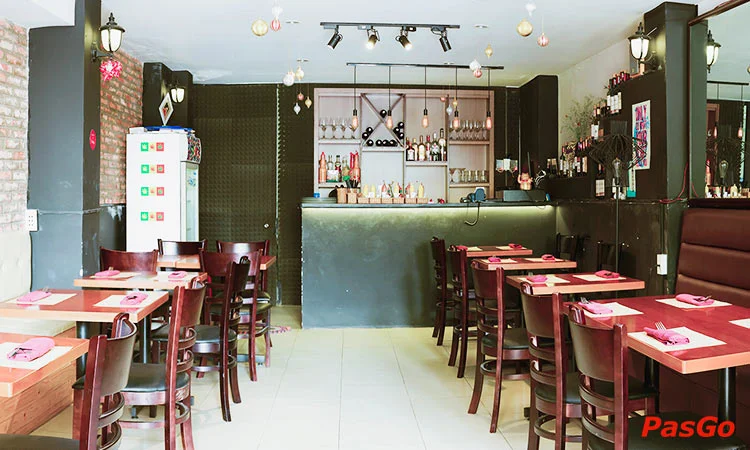 nha-hang-the-first-steakhouse-and-cafe-slide-10